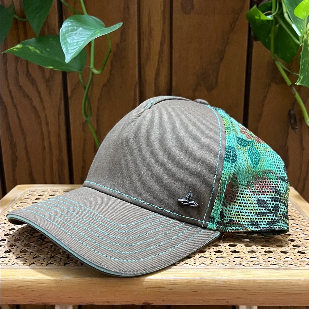 Women’s Outdoor Mesh Cap